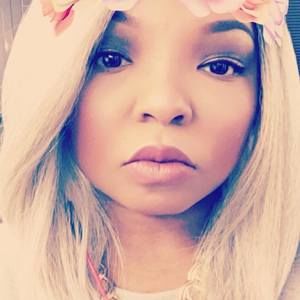 Meet your Posher, Latoya